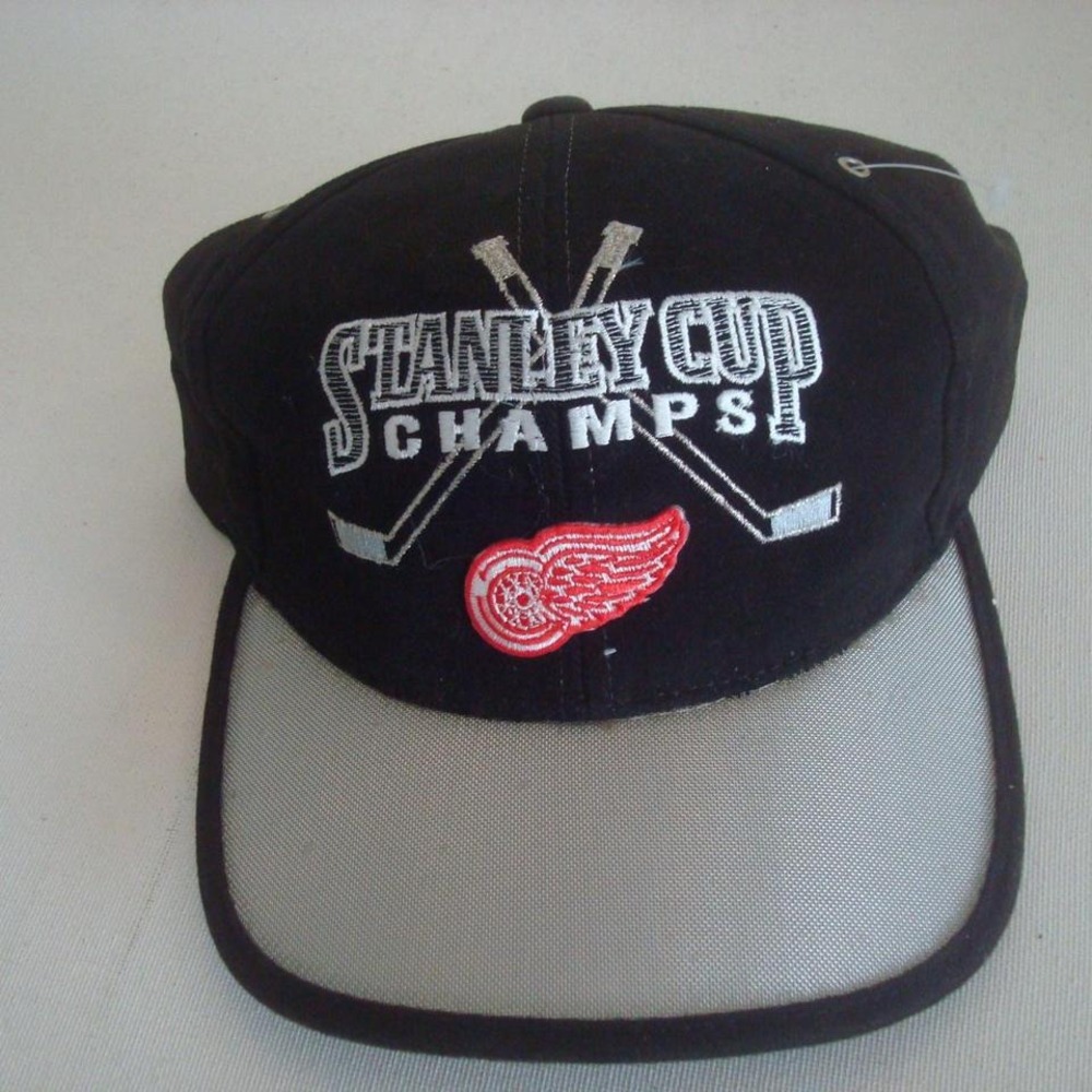 RED WINGS STARTER‎ HAT CAP VINTAGE Y2K OOS R3